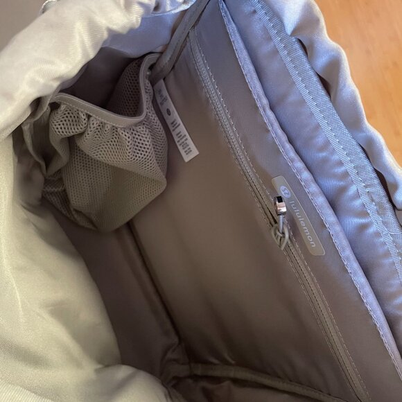 Lululemon wunderlustmini14L - Picture 4 of 5